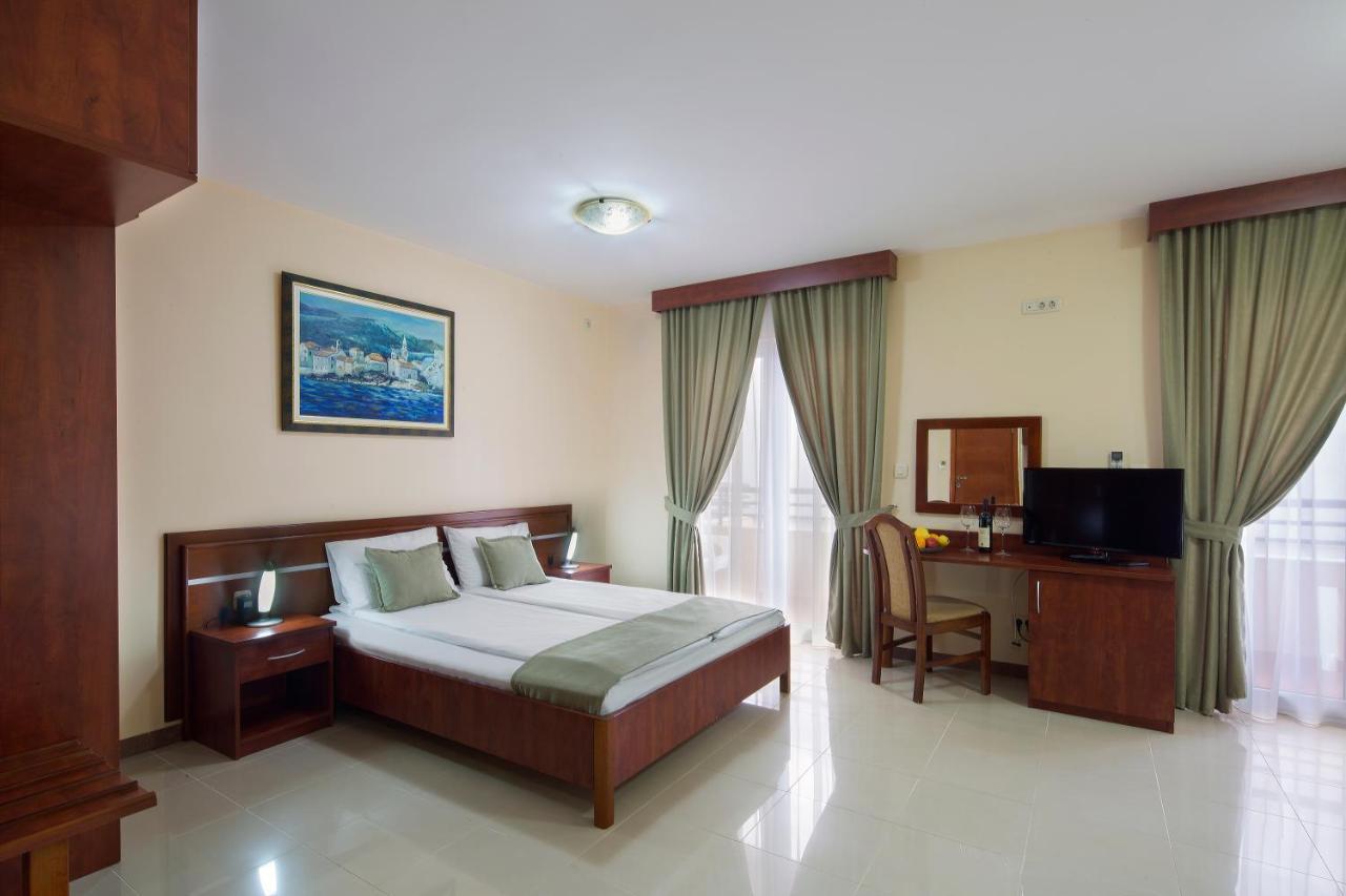 Apartmani Salus بودفا المظهر الخارجي الصورة
