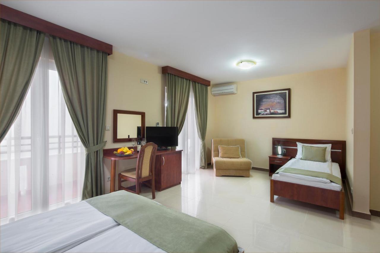 Apartmani Salus بودفا المظهر الخارجي الصورة