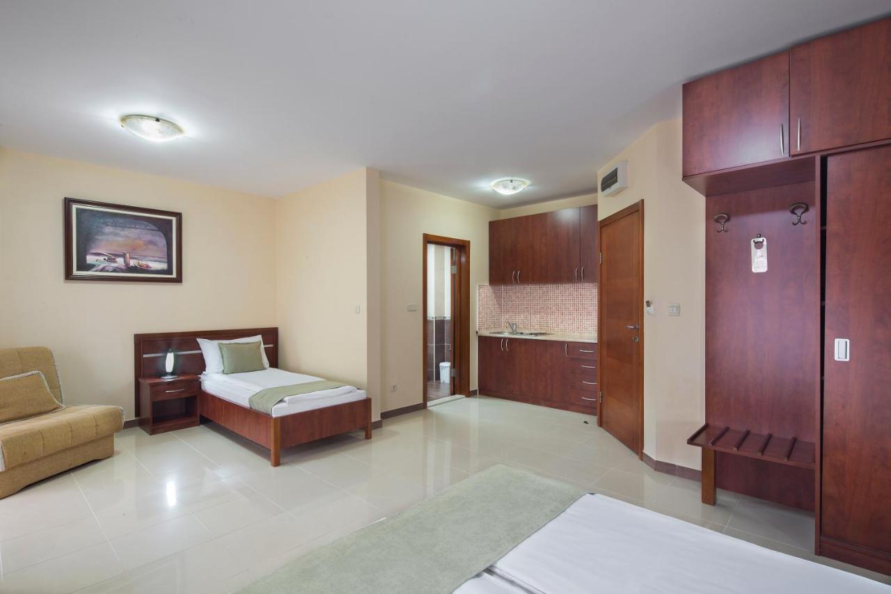 Apartmani Salus بودفا المظهر الخارجي الصورة