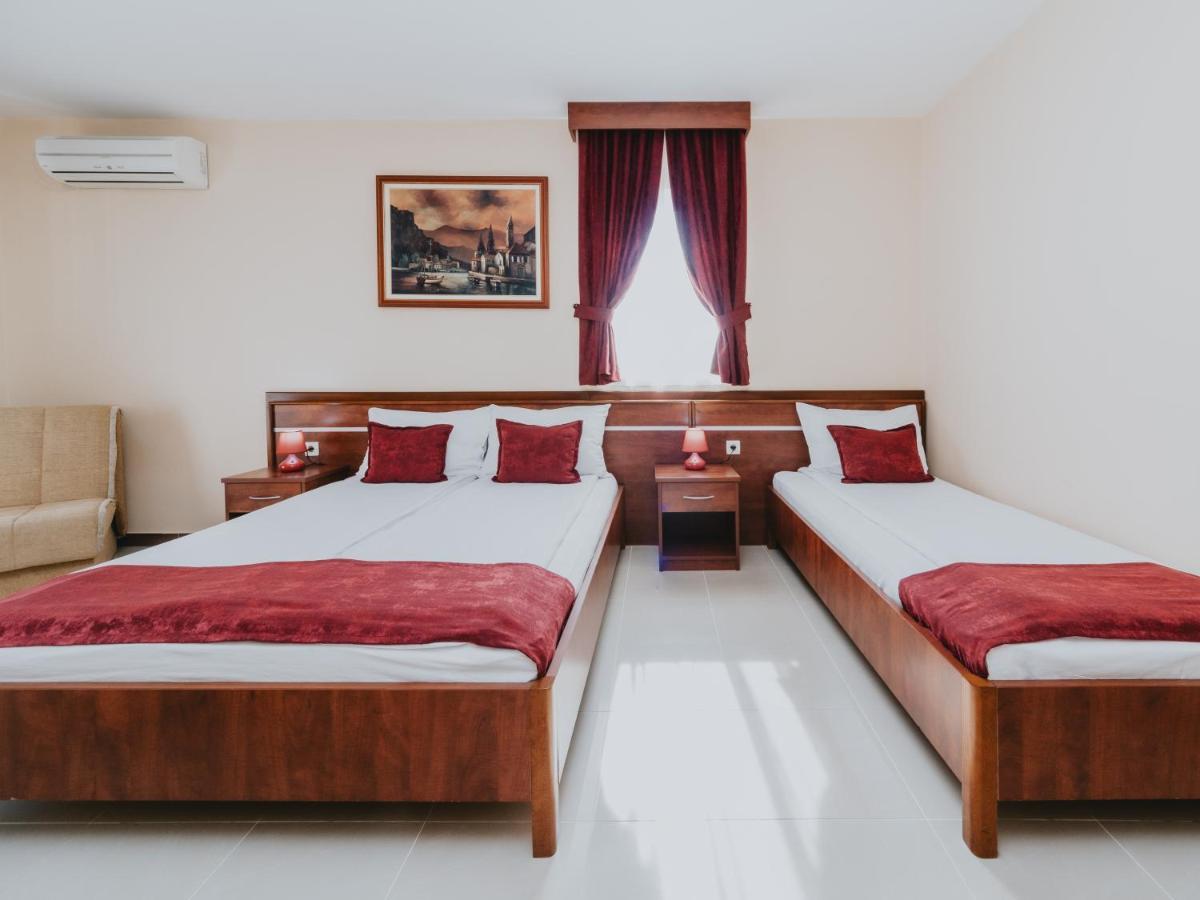 Apartmani Salus بودفا المظهر الخارجي الصورة