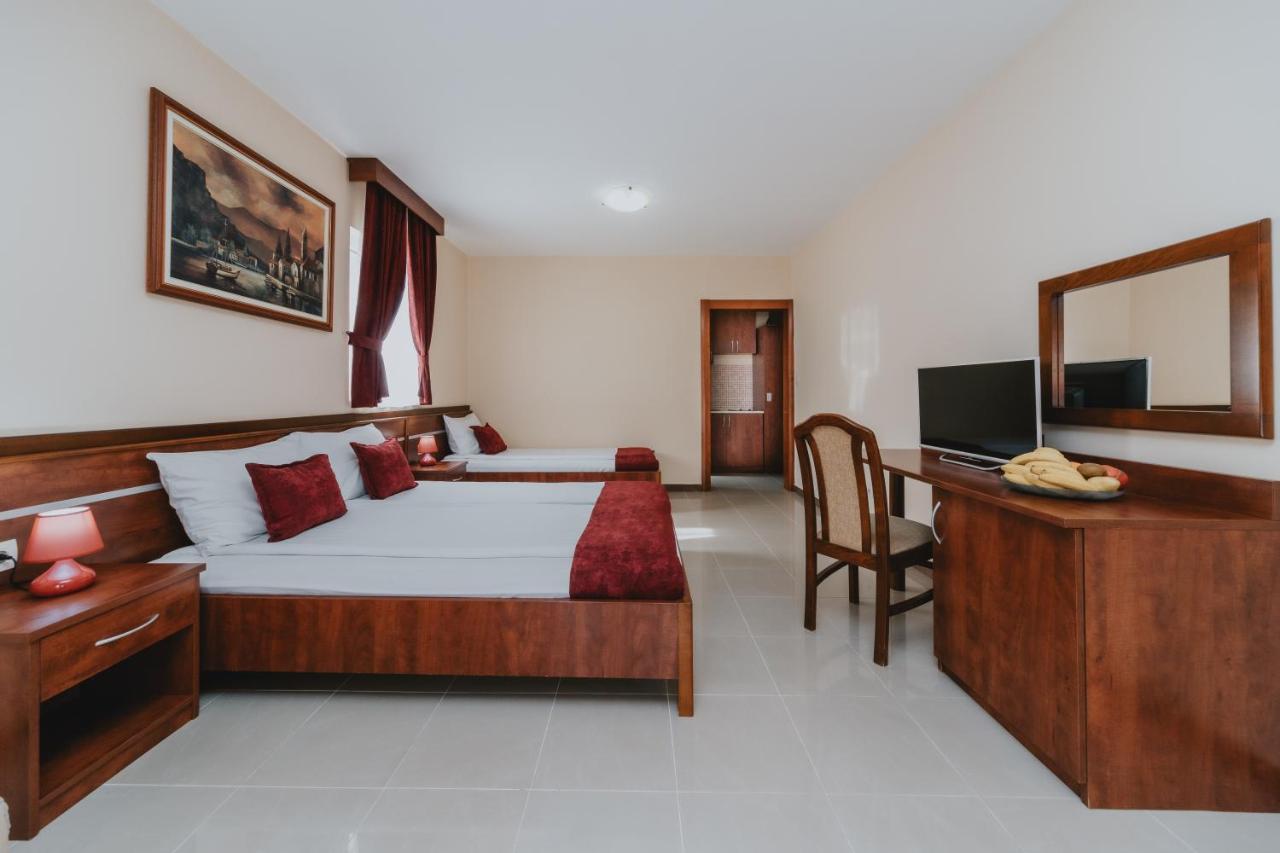 Apartmani Salus بودفا المظهر الخارجي الصورة